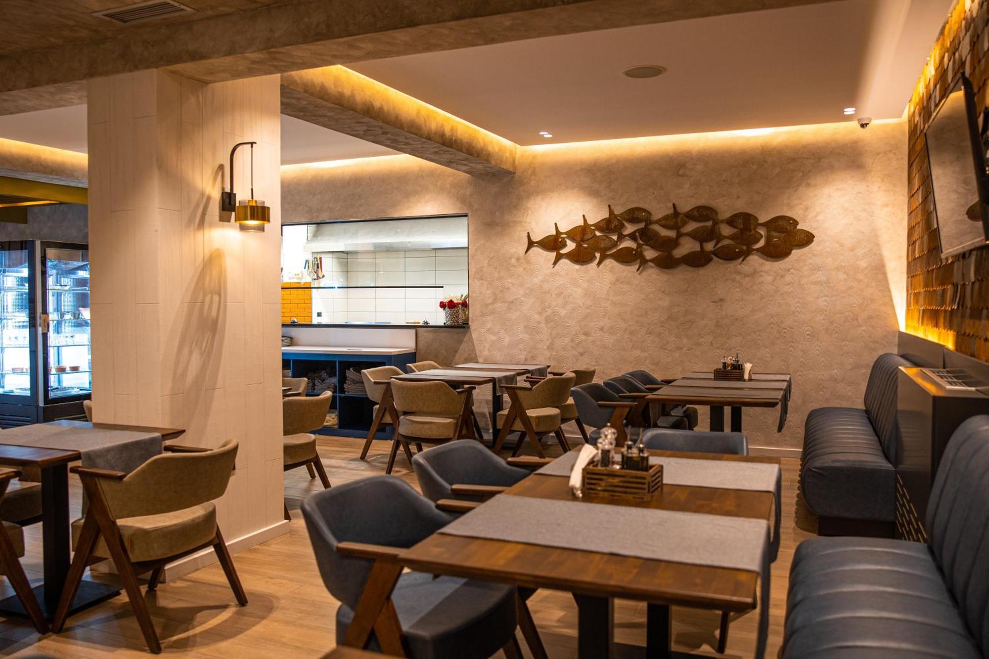 Hotel Flaer Shkodër Екстериор снимка