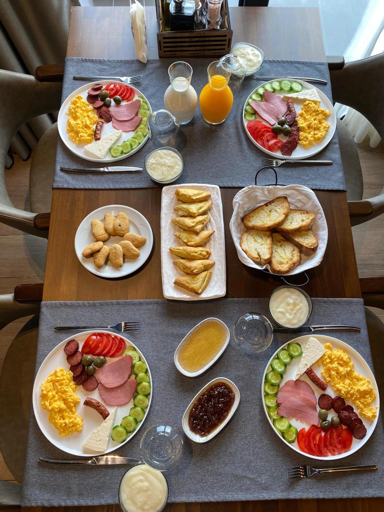 Hotel Flaer Shkodër Екстериор снимка
