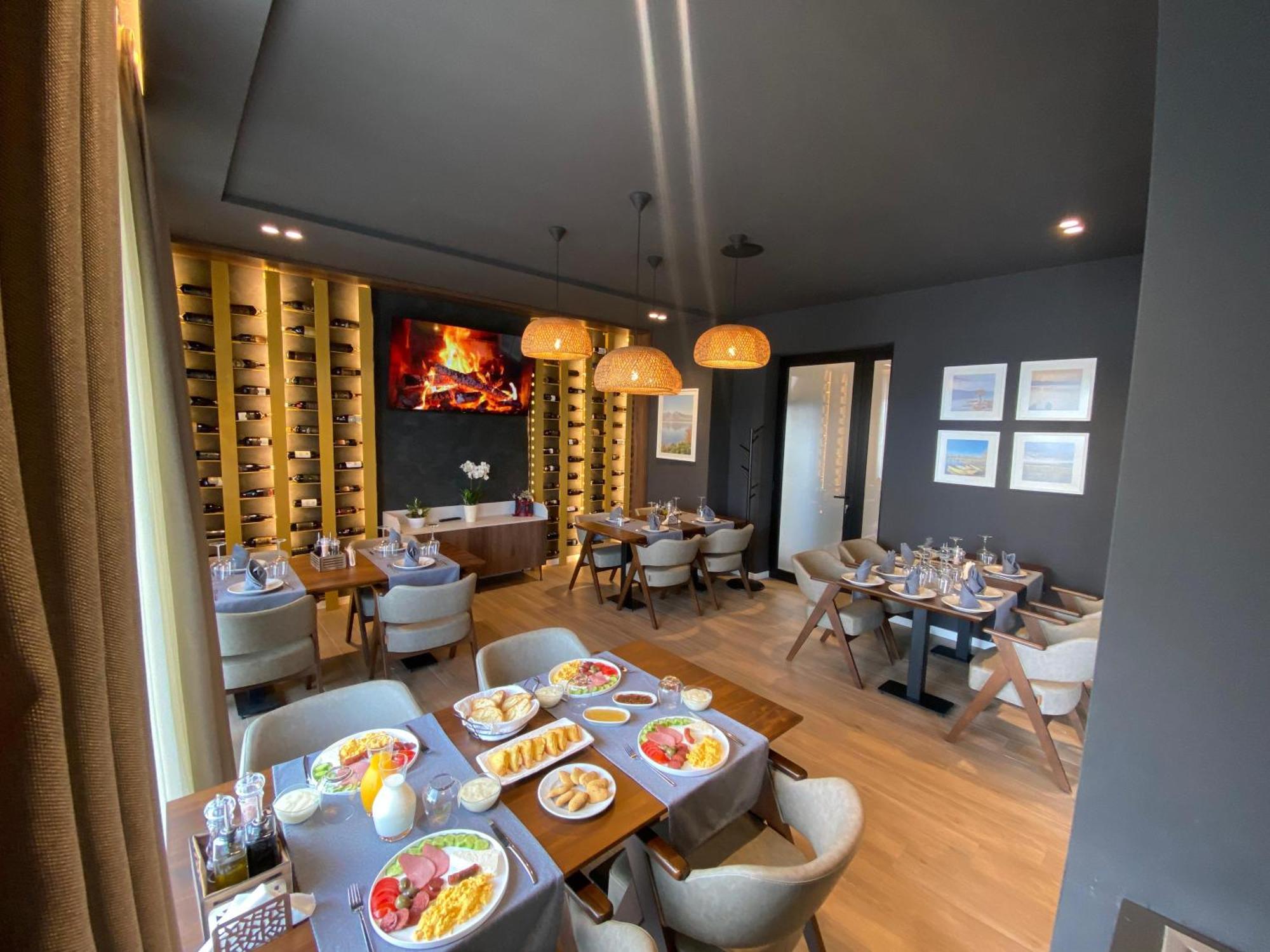 Hotel Flaer Shkodër Екстериор снимка