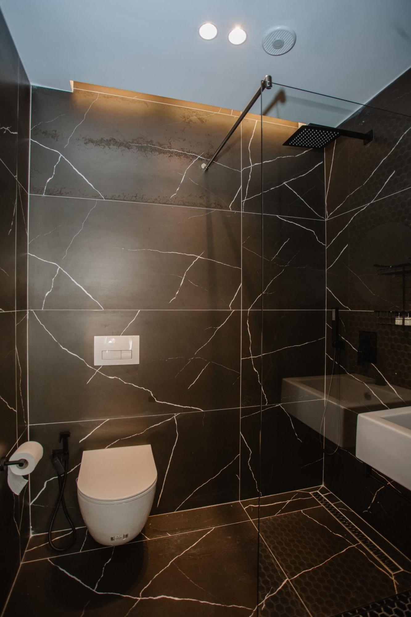 Hotel Flaer Shkodër Екстериор снимка