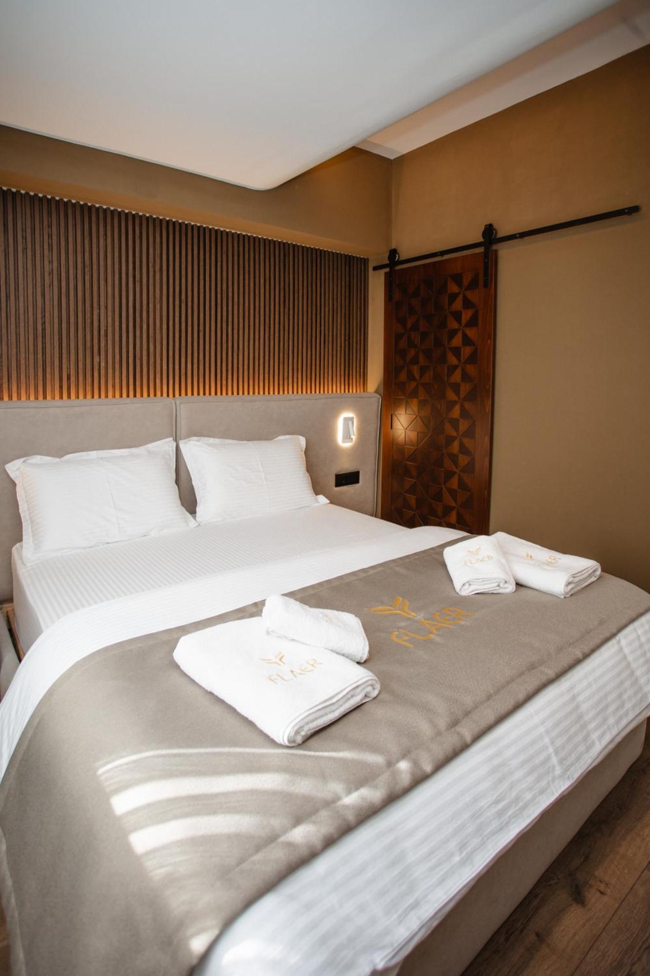 Hotel Flaer Shkodër Екстериор снимка