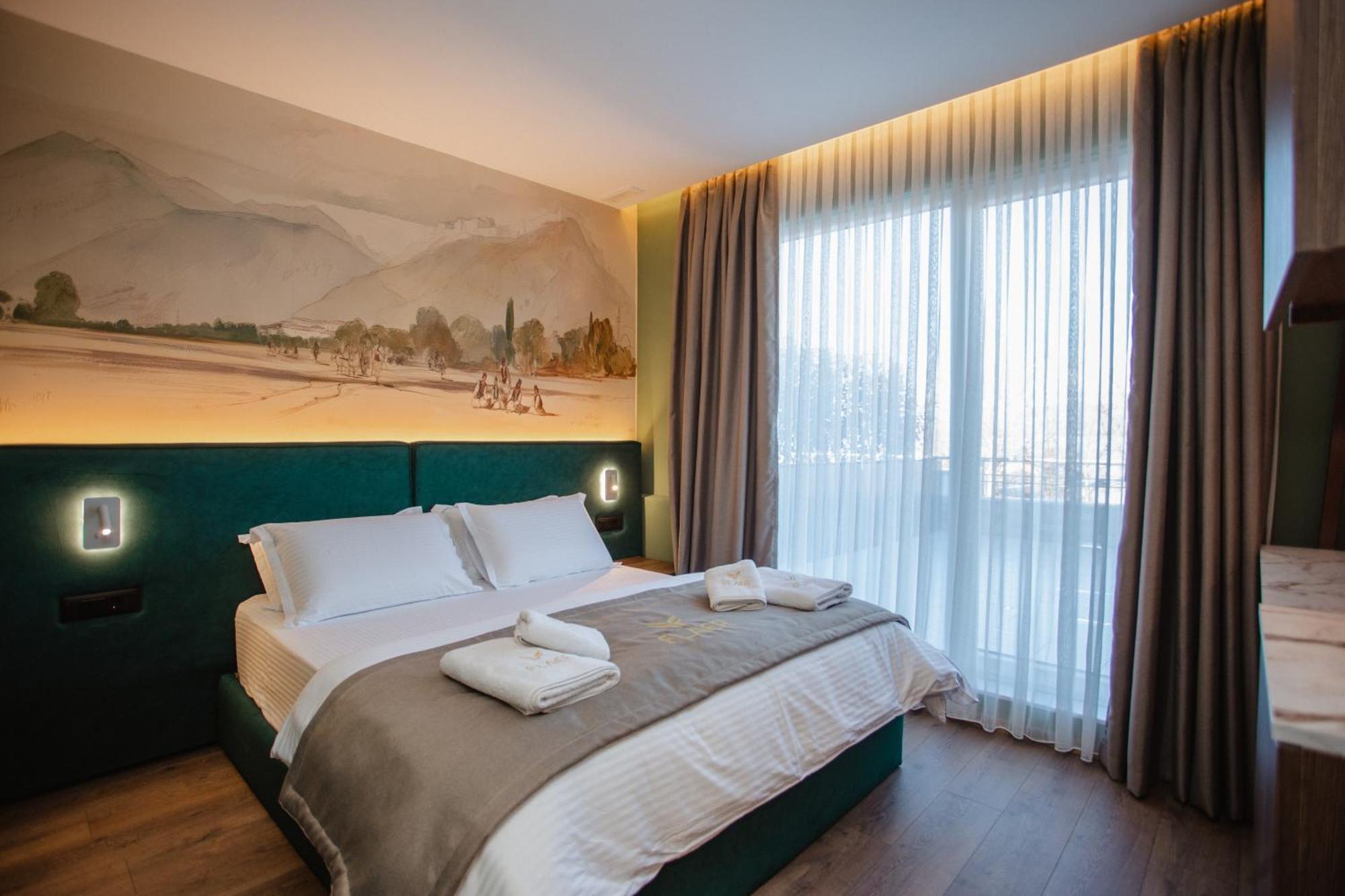 Hotel Flaer Shkodër Екстериор снимка