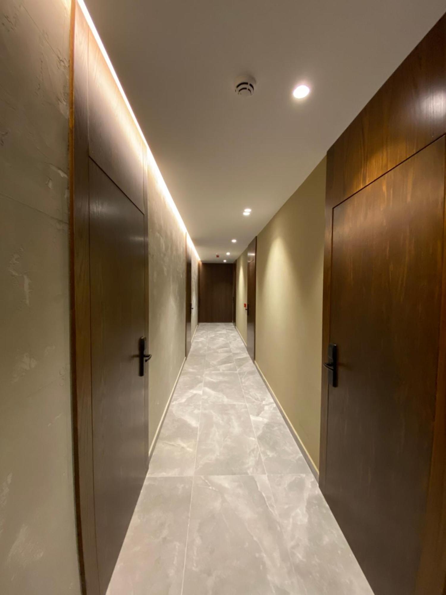 Hotel Flaer Shkodër Екстериор снимка